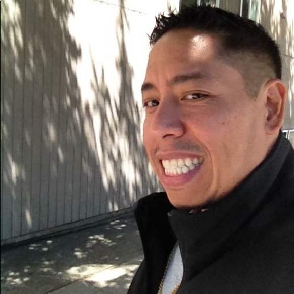 Meet your Posher, Simon - Picture 2 of 2